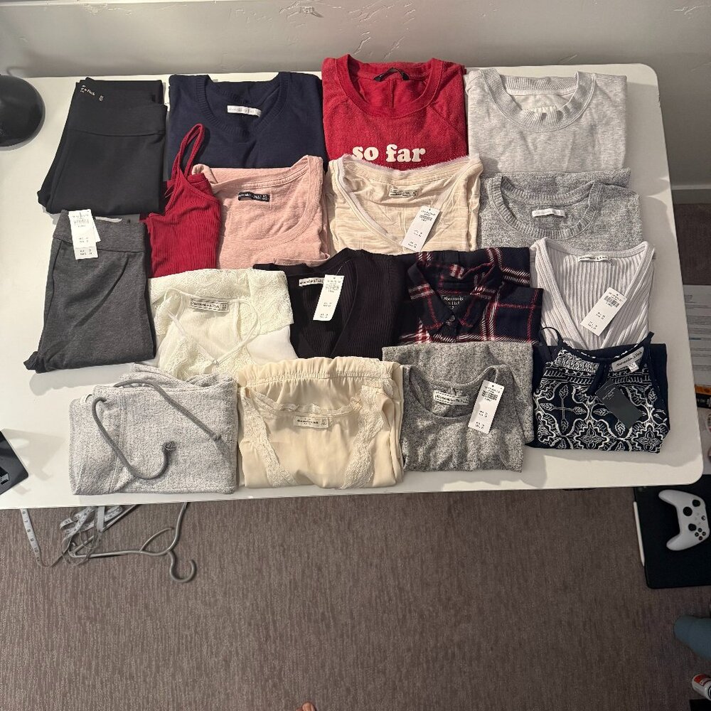 Abercrombie and Fitch Women's Bundle